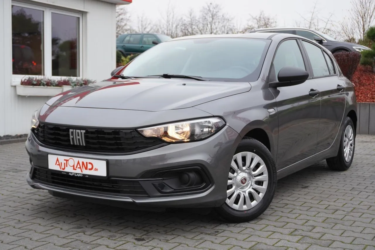 Fiat Tipo Hatchback 1.4 Bluetooth...  Image 1